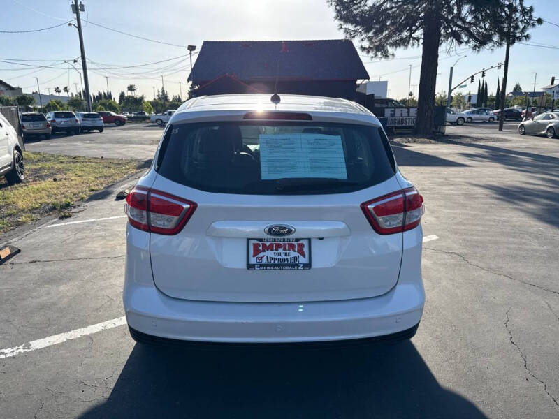 2017 Ford C-MAX Energi Titanium