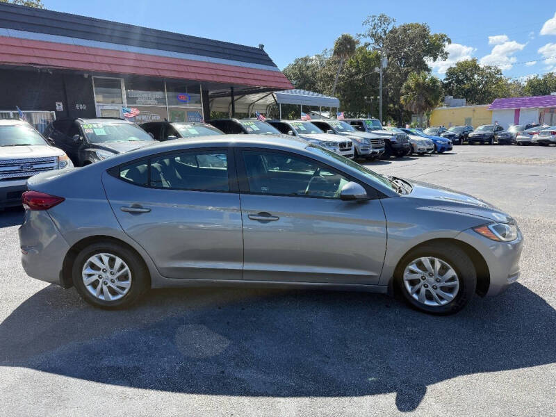 2018 Hyundai Elantra SE