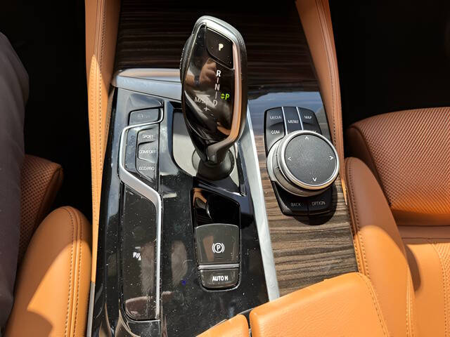 2022 BMW 5 Series 540i