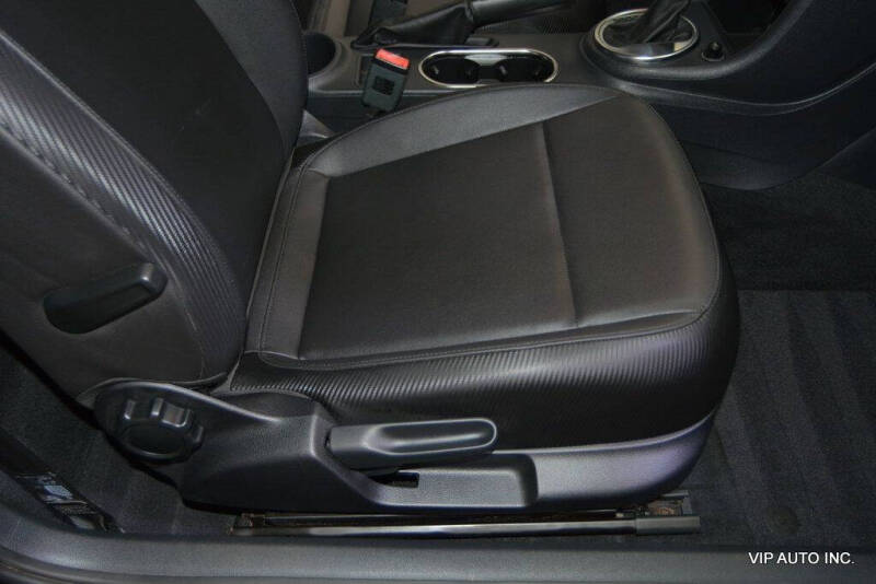 2012 Volkswagen Beetle