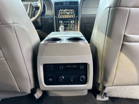 2016 Lincoln Navigator L Select