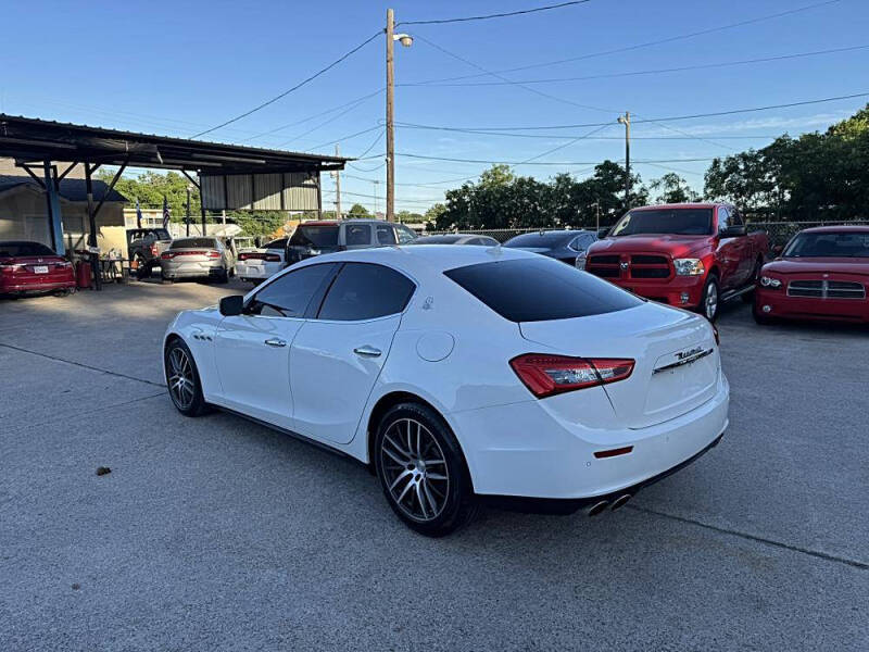 2016 Maserati Ghibli
