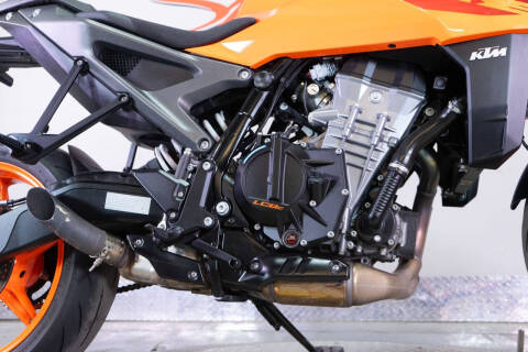 2024 KTM 990 Duke