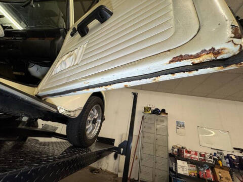 1977 Volkswagen Super Beetle