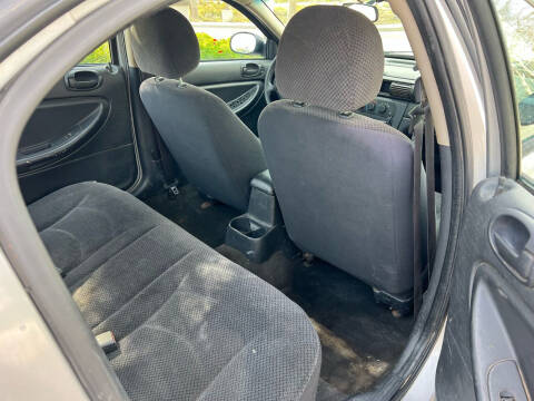 2004 Dodge Stratus SE