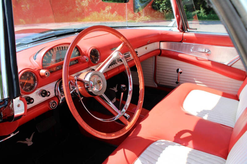 1956 Ford Thunderbird