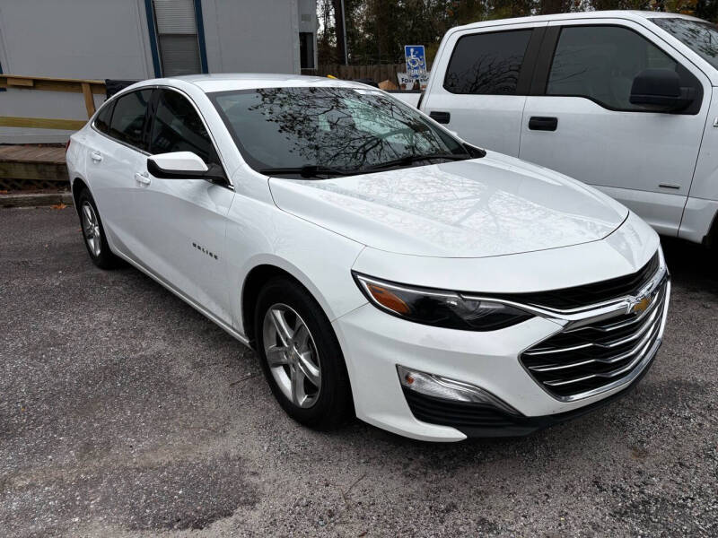 2022 Chevrolet Malibu 1FL's photo