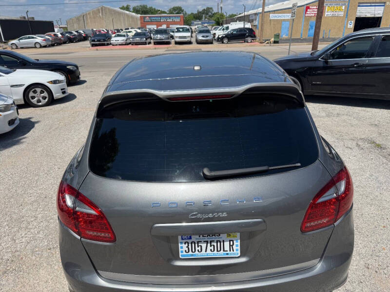 2014 Porsche Cayenne Platinum Diesel