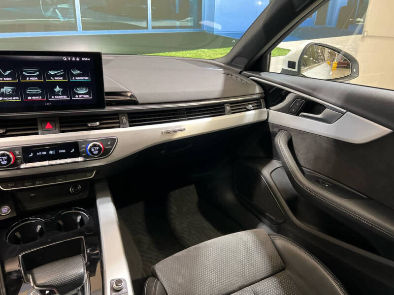 2020 Audi A4 quattro Premium Plus 45 TFSI