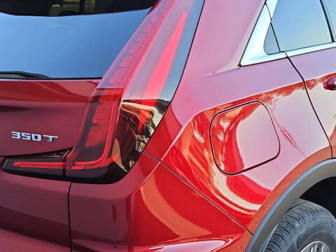 2025 Cadillac XT4 Premium Luxury