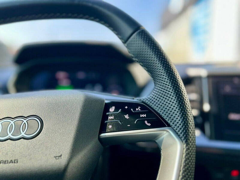 2024 Audi Q4 Sportback e-tron quattro Premium Plus 55