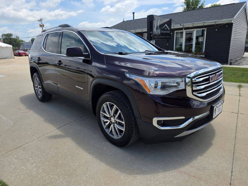 2017 GMC Acadia SLE-2