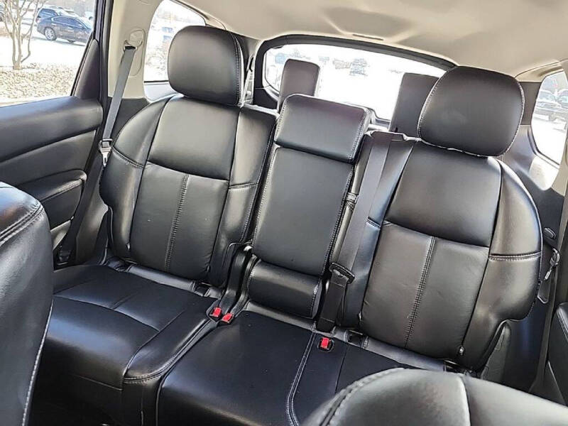 2020 Nissan Pathfinder SL