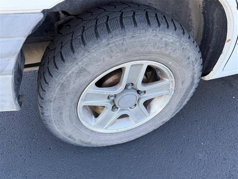 2004 Chevrolet Tracker