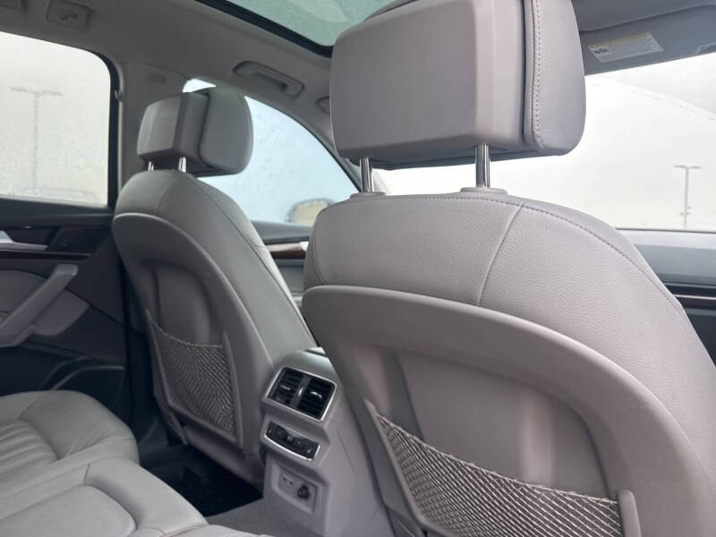 2019 Audi Q5 quattro Premium Plus 45 TFSI