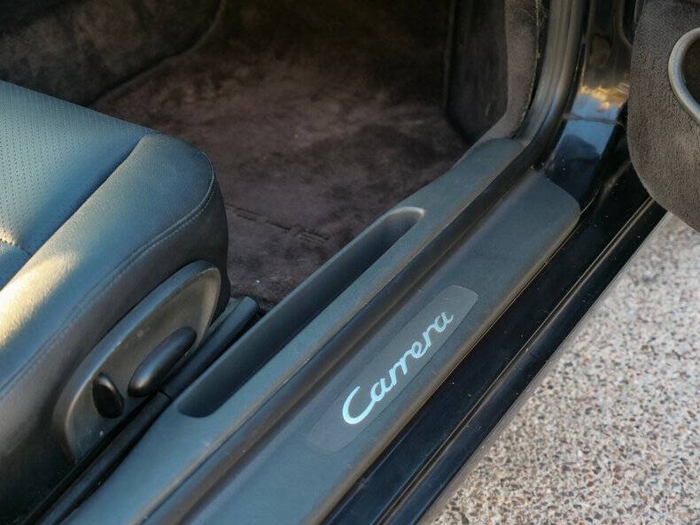 1999 Porsche 911 Carrera