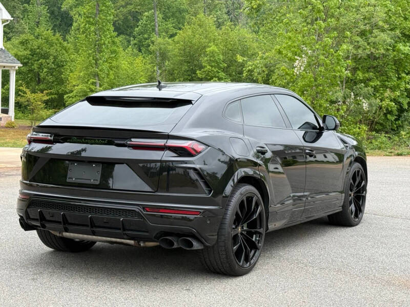 2020 Lamborghini Urus