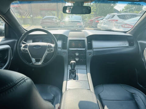 2015 Ford Taurus SEL