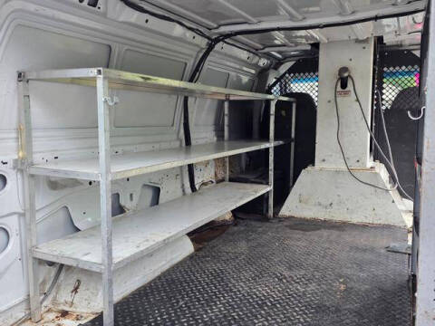 2005 Ford E-Series E-350 SD