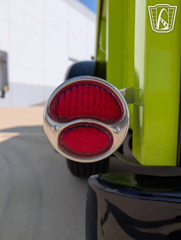 1945 Diamond T 509