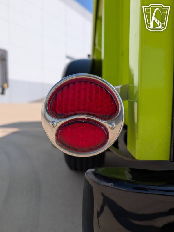 1945 Diamond T 509