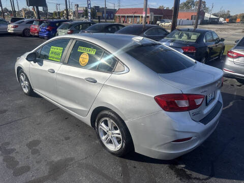 2017 Chevrolet Cruze LT Auto