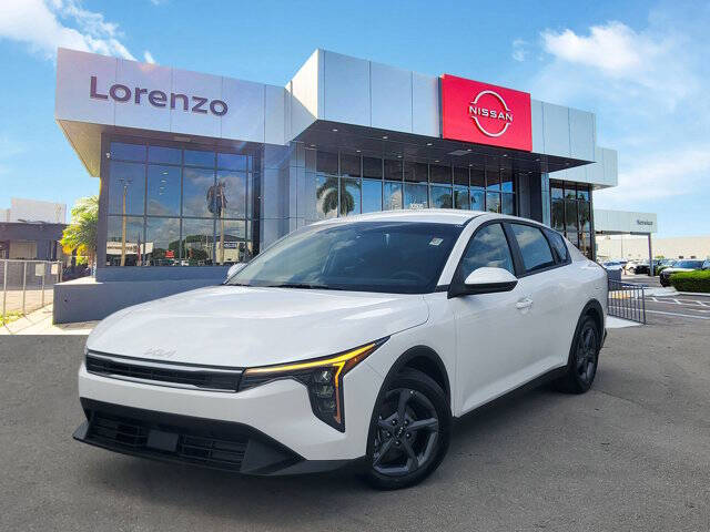 2025 Kia K4 LXS
