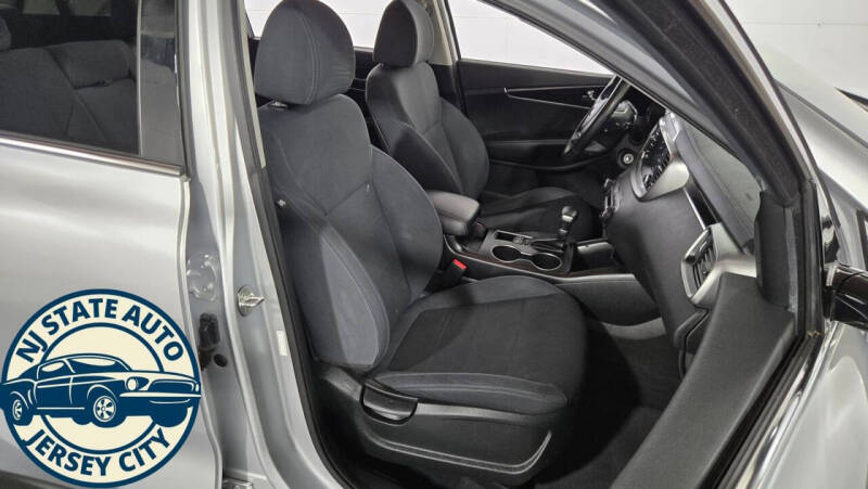 2019 Kia Sorento S V6
