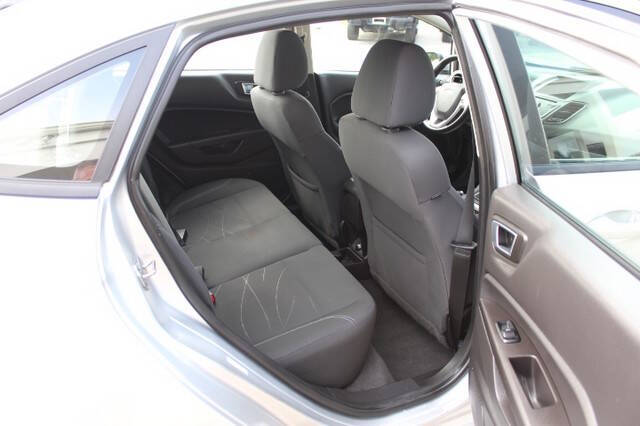 2015 Ford Fiesta SE