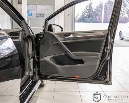 2019 Volkswagen Golf GTI S