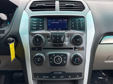 2014 Ford Explorer