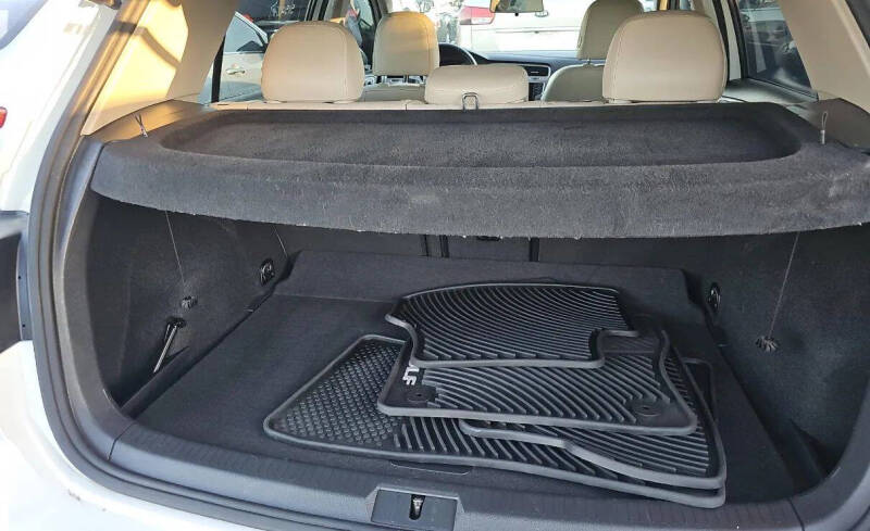 2017 Volkswagen Golf TSI Wolfsburg Edition