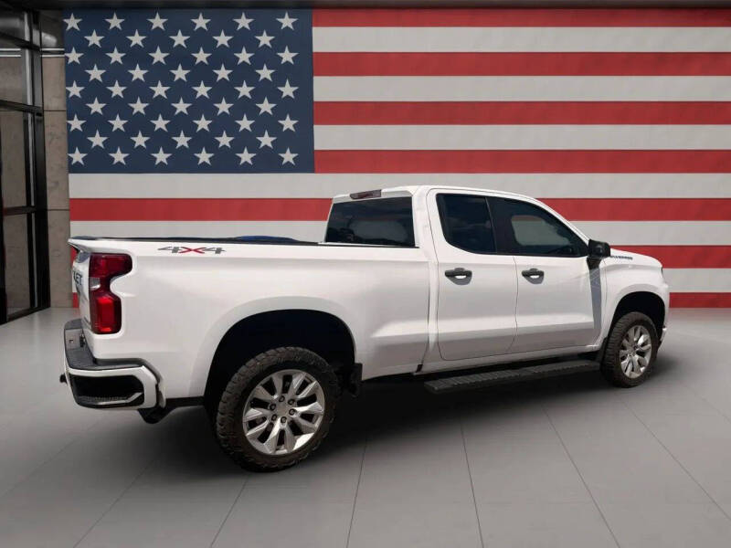 2021 Chevrolet Silverado 1500 Custom