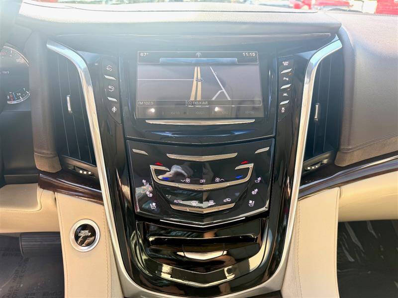 2016 Cadillac Escalade Luxury Collection