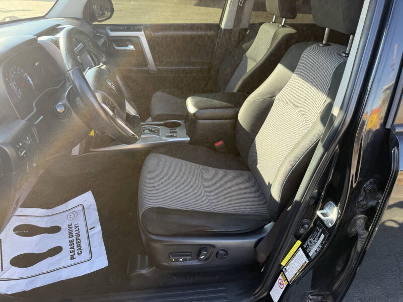 2017 Toyota 4Runner SR5