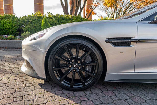 2016 Aston Martin Vanquish 6