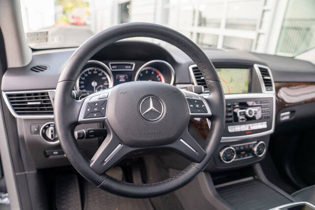 2013 Mercedes-Benz M-Class 23