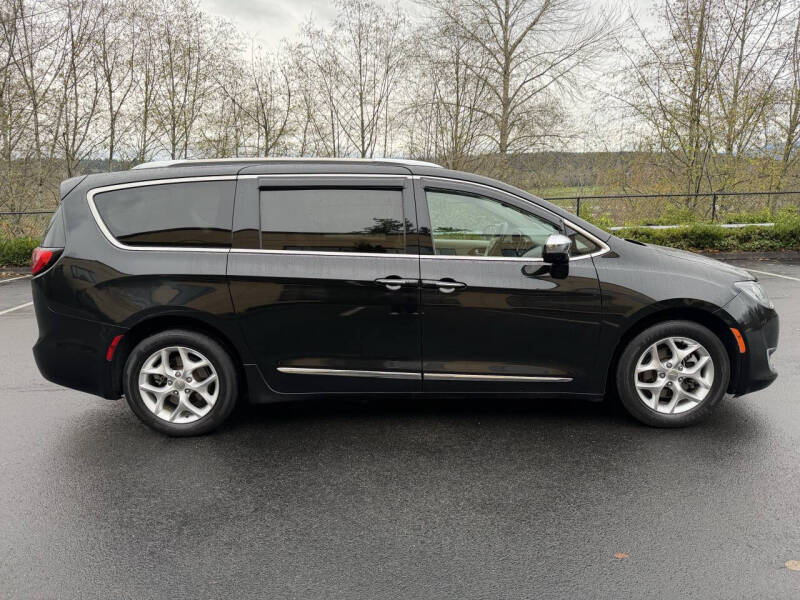 2019 Chrysler Pacifica Limited