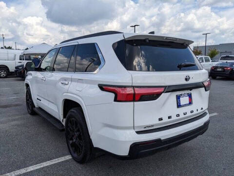 2025 Toyota Sequoia SR5