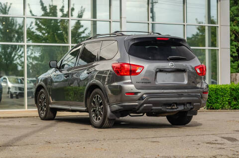 2020 Nissan Pathfinder SL