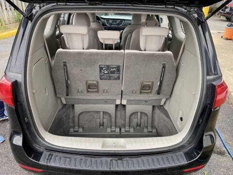 2016 Kia Sedona L
