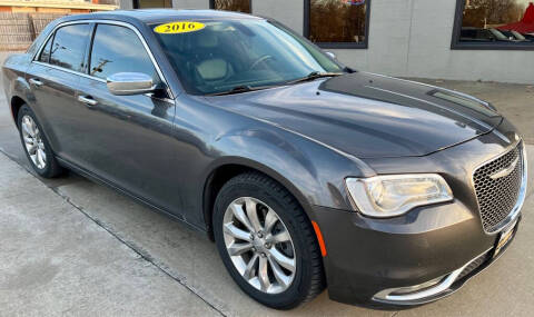 2016 Chrysler 300 C