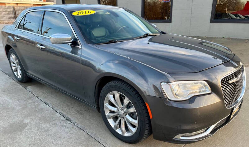 2016 Chrysler 300 C