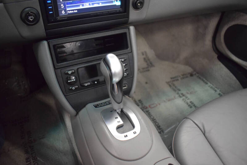 2000 Porsche 911 Carrera