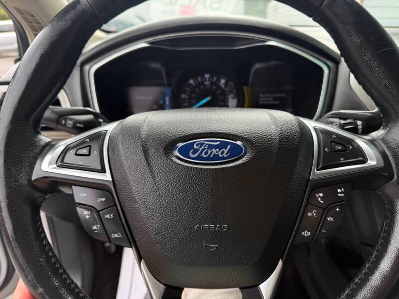 2017 Ford Fusion Energi SE Luxury