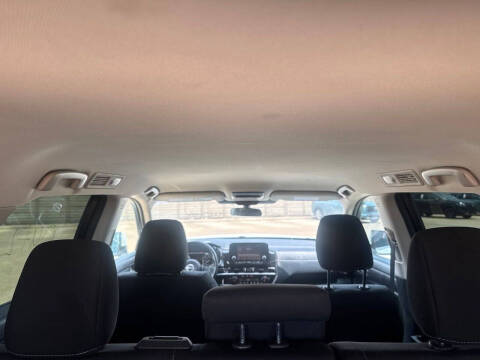 2023 Nissan Pathfinder SV