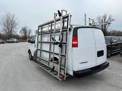 2022 Chevrolet Express 2500
