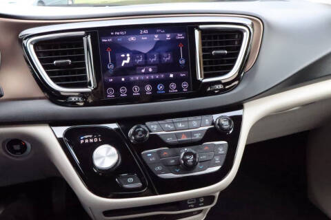 2018 Chrysler Pacifica Touring L Plus