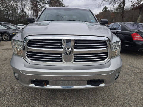 2015 RAM 1500 SLT