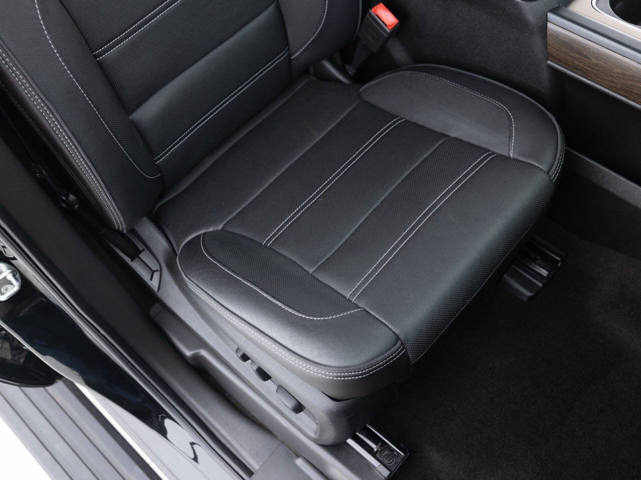 Used Car 2017 Gmc Sierra 1500  Denali 4x4 4dr Crew Cab 6.5 Ft. Sb For Sale Under $50,000 In Coal City, Illinois